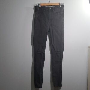 American Eagle jeans women's sz 6 black ripped holes knees super hi-rise jegging